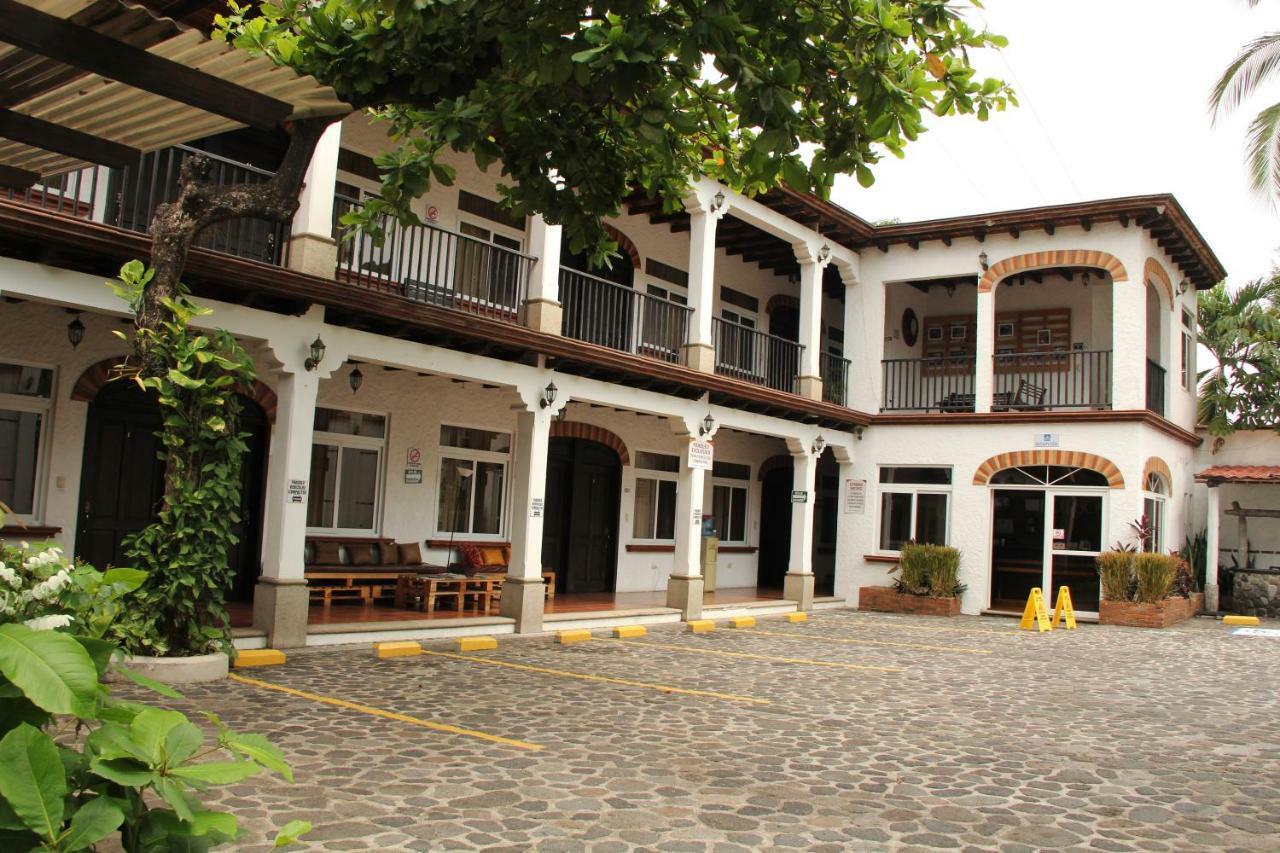 Casa Bourbon Hotel Retalhuleu Exterior photo